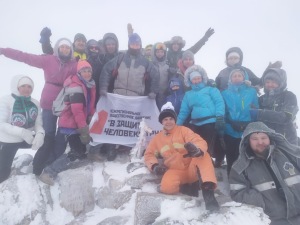 121